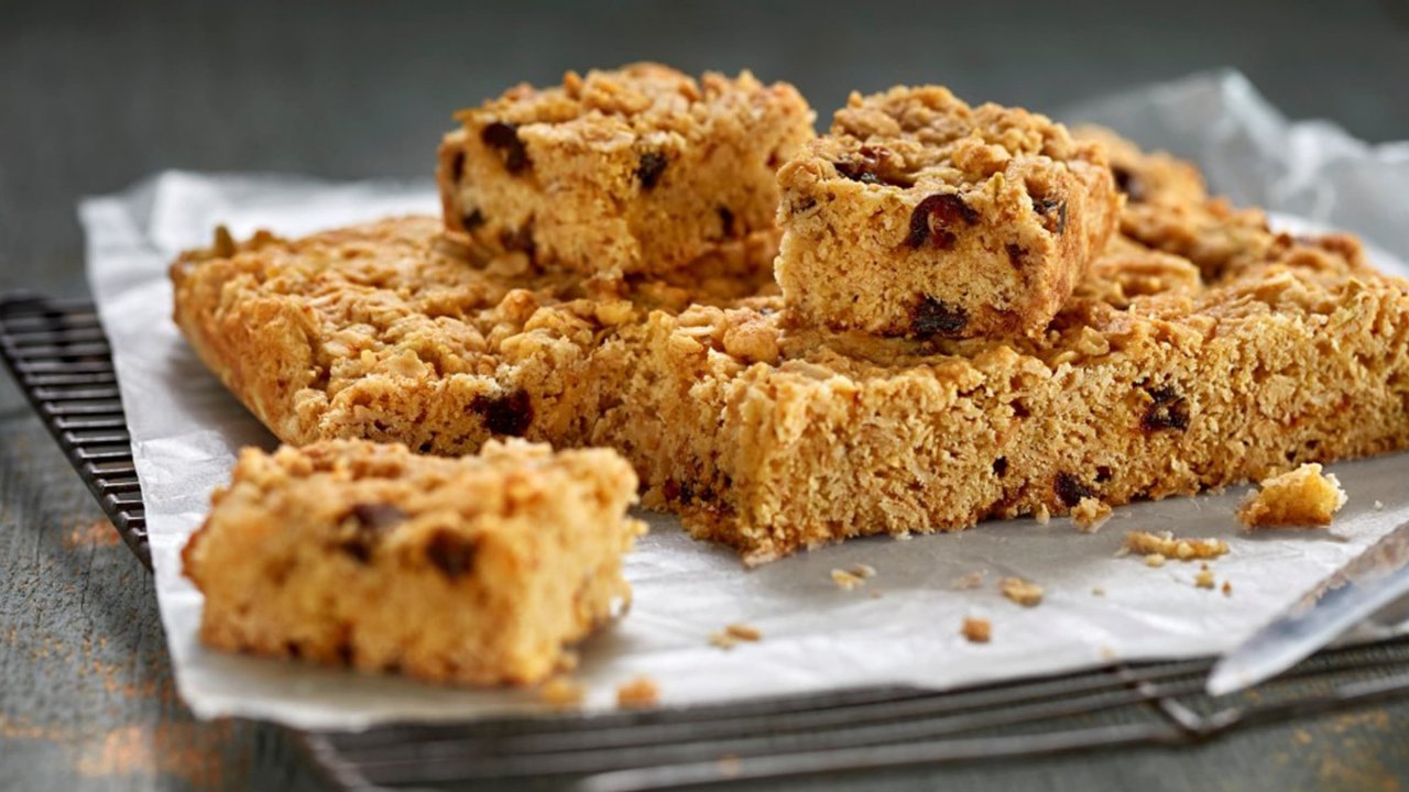 Quick Apple Date Slice CSR Sugar